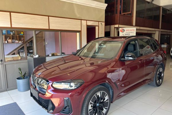 Ref1095BMW_IX3_M_SPORTS_ELECTRIC02