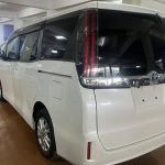 Ref4235ToyotaNoahHybridG04