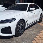 Ref5701BMWI4eDrive40MSports04