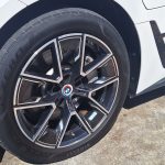 Ref5701BMWI4eDrive40MSports07