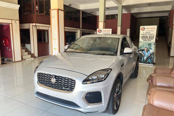 Ref9917JaguarEpaceDieselHybridSD200RDynamic05