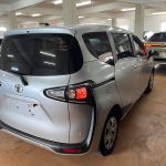 Ref_1856__Toyota_Sienta_03
