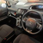 Ref_1856__Toyota_Sienta_07