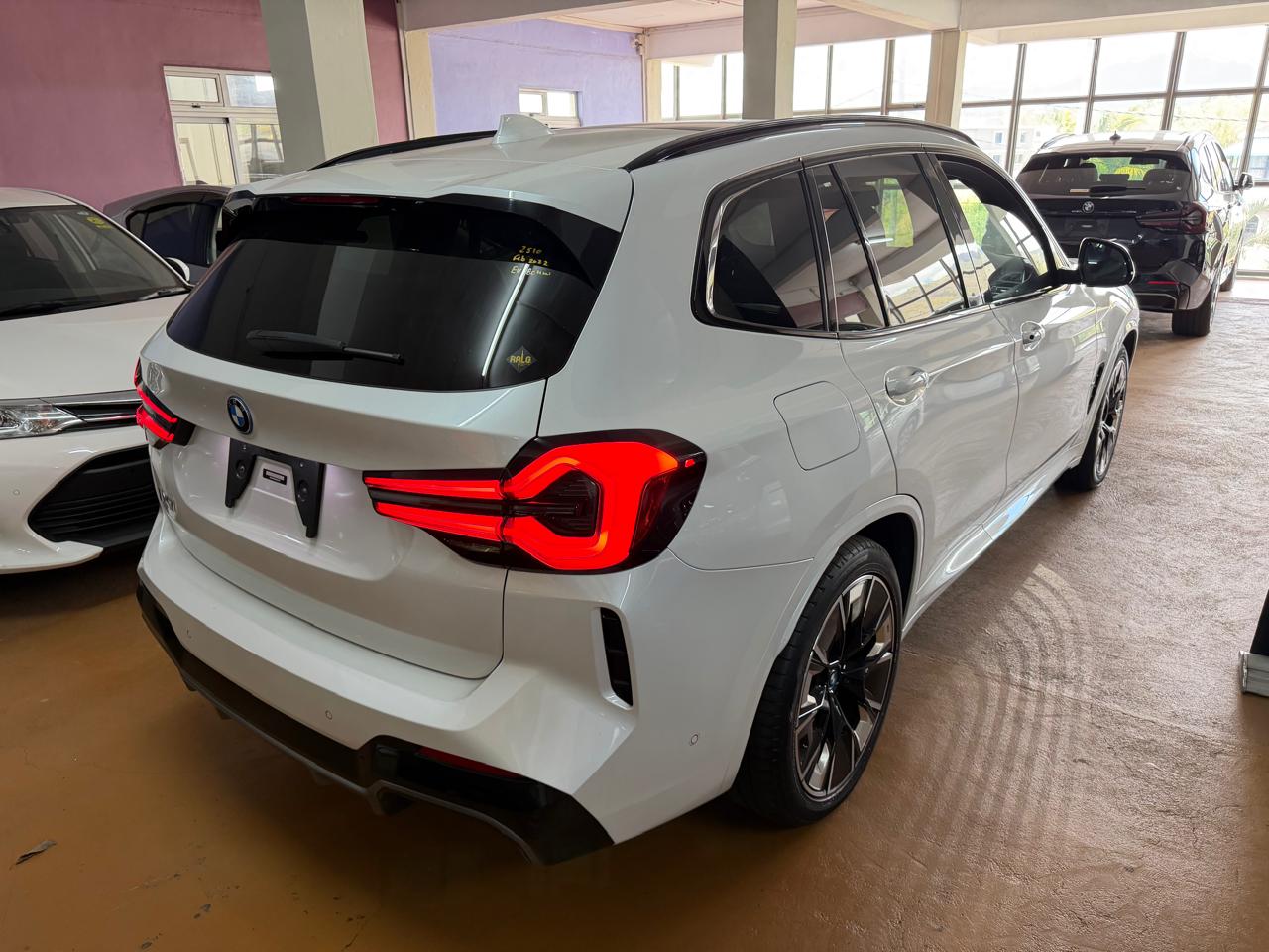 Sahi Auto Rizwan BMW IX3 WHITE 2022 at Sahi Cars - Sahi Auto Ltd | Used Vehicles for ...